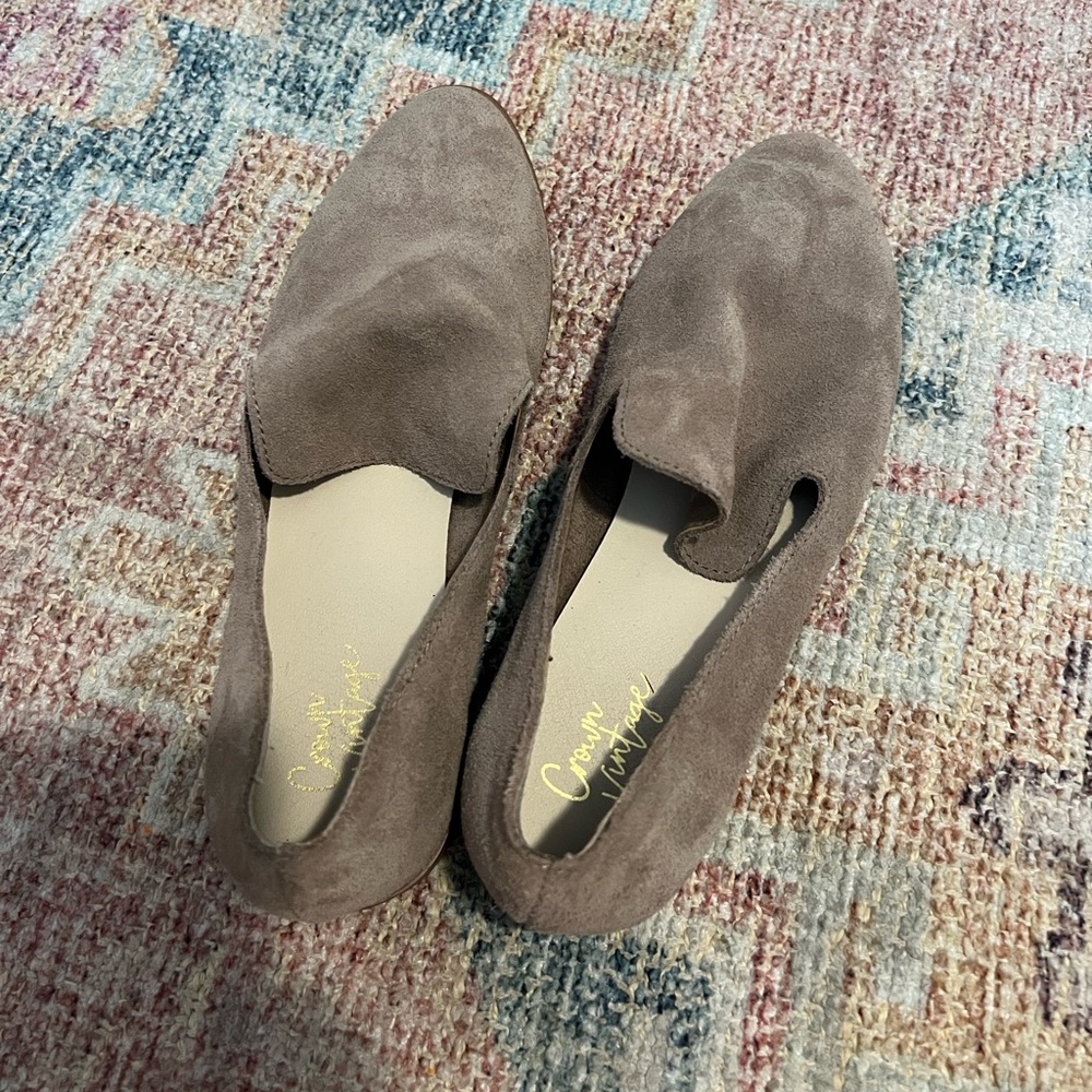 Vince Camuto suede flats